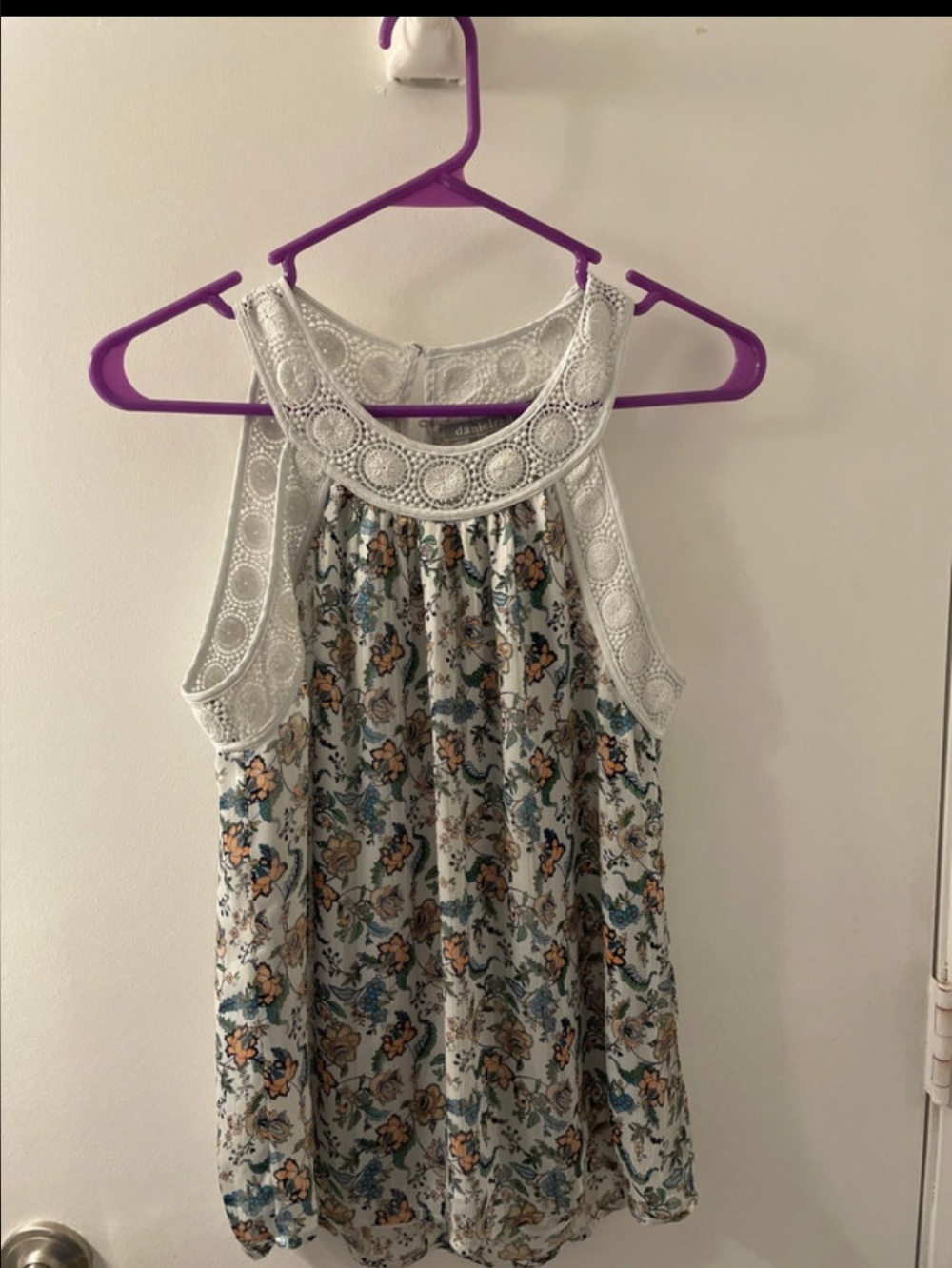Daniel Rainn White Floral Crochet Halter Tank Top